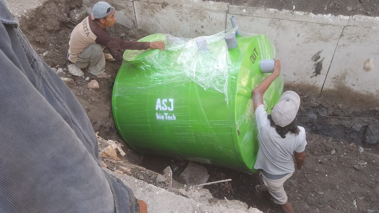 Pengiriman Bioseptictank 2 m3 ke PT.PUPUK LAPAN HARSA
